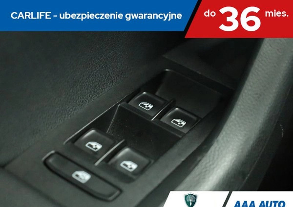 Skoda Octavia cena 28000 przebieg: 270718, rok produkcji 2015 z Pińczów małe 211